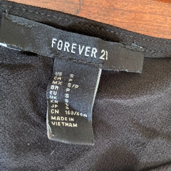 Black Halter Neck Romper - Picture 3 of 3